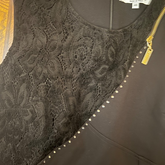 Dress - Picture 2 of 10